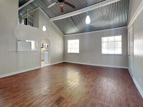 2015 McMillan Ave in Dallas, TX - Building Photo - Building Photo