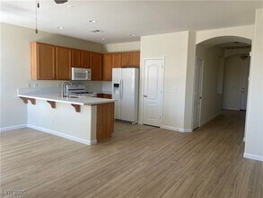 11208 Star Lily St in Las Vegas, NV - Building Photo - Building Photo