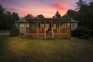 107 Chandler Hill Rd in Bethel, ME - Building Photo