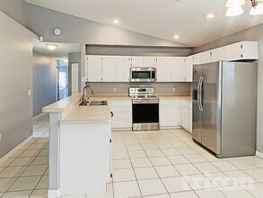 3109 Camphor Dr in Plant City, FL - Building Photo - Building Photo