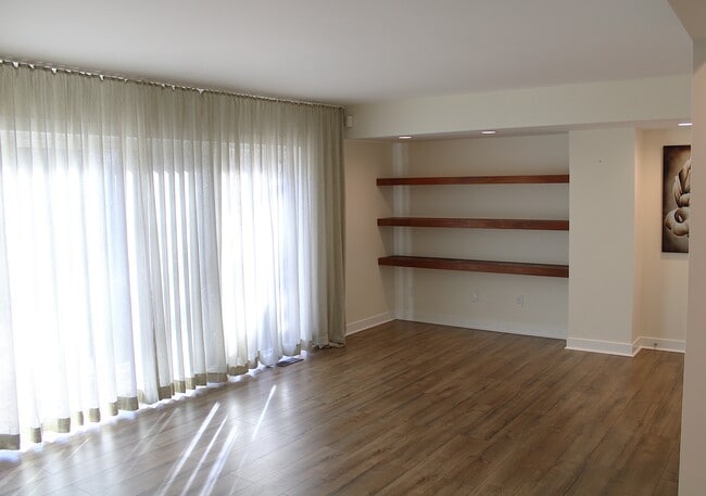 property at 1856 Coolidge Rd