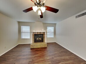 12473 W Montebello Ave in Litchfield Park, AZ - Foto de edificio - Building Photo