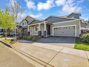 33149 Glacier Ave SE in Black Diamond, WA - Foto de edificio - Building Photo