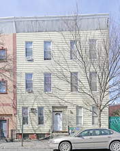 6710 Forest Ave in Ridgewood, NY - Building Photo - Building Photo