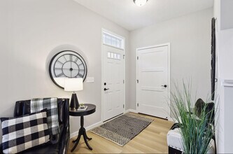 9087 Lexington Ave N in Circle Pines, MN - Building Photo - Building Photo