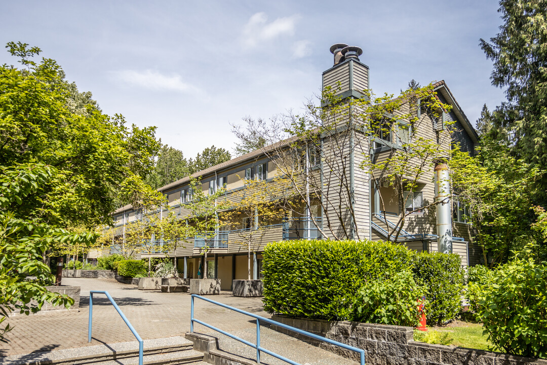 Creek Terraces in Coquitlam, BC - Building Photo