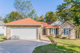 606 Knollwood Dr in La Vergne, TN - Building Photo