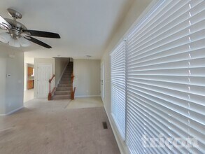 1017 Batters Box Ct in O'Fallon, MO - Building Photo - Building Photo