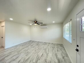 134 N Poplar Avenue in Fresno, CA - Building Photo - Building Photo