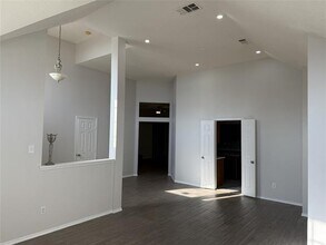 2857 Hampshire Ln in Rockwall, TX - Building Photo - Building Photo