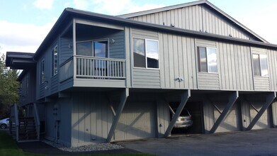 3030 Lore Rd, Unit 3030 Lore Road B2 in Anchorage, AK - Building Photo - Building Photo