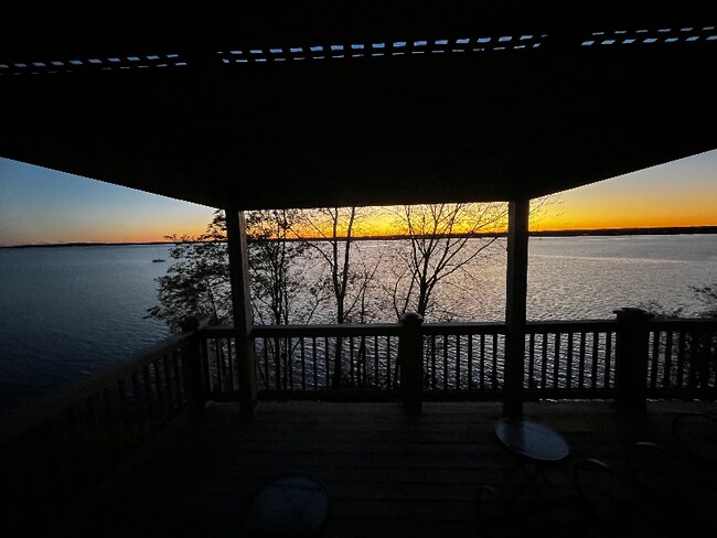 240 Narragansett Ave in East Providence, RI - Building Photo - Building Photo