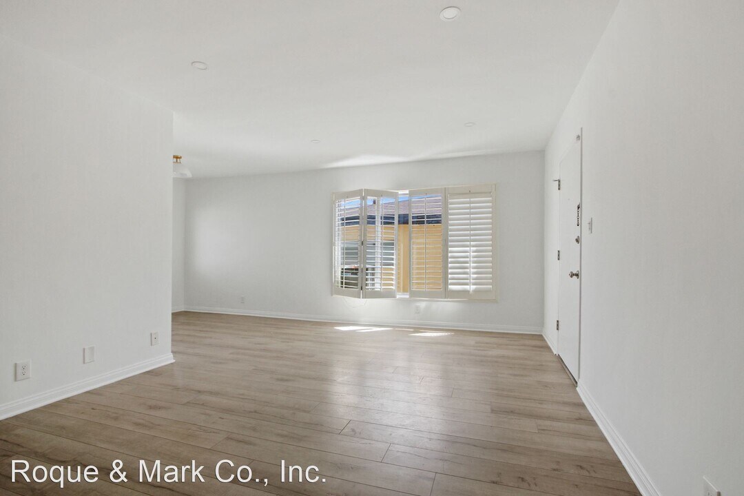 943 6th St in Santa Monica, CA - Building Photo