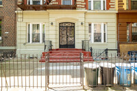 388 Saint Johns Pl in Brooklyn, NY - Foto de edificio - Building Photo