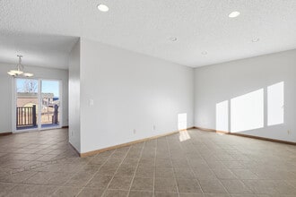 1731 Sharp Dr in Rapid City, SD - Building Photo - Building Photo