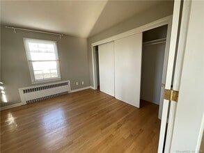 9 Edwards Rd in Portland, CT - Building Photo - Building Photo