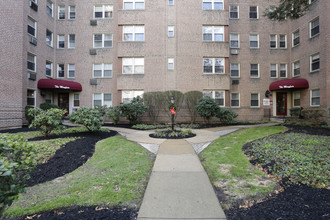 The Mayfair Apartments in Wilmington, DE - Building Photo - Building Photo