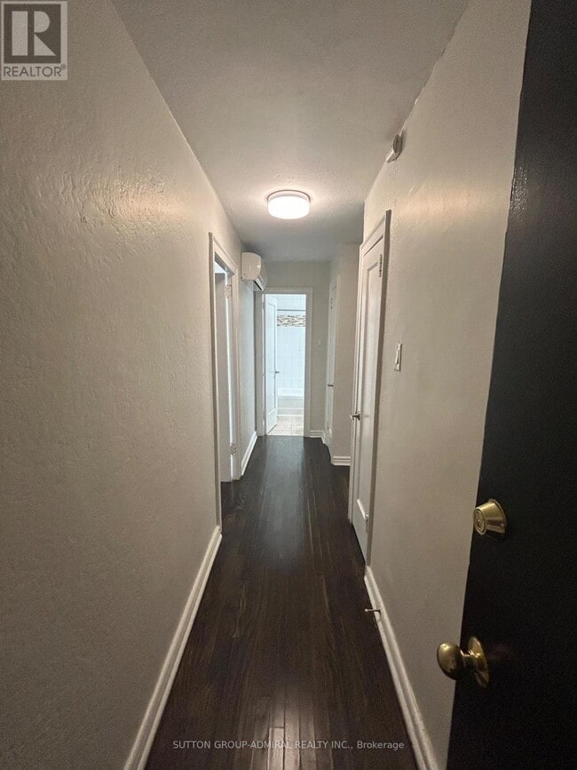 166 Eastbourne Ave in Toronto, ON - Building Photo - Building Photo