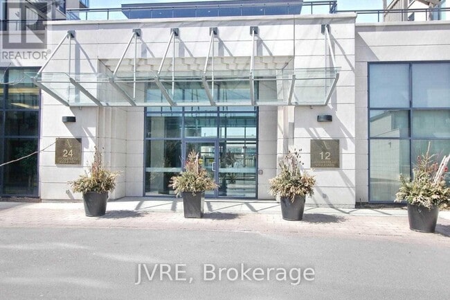 12 Woodstream Blvd in Vaughan, ON - Building Photo - Building Photo