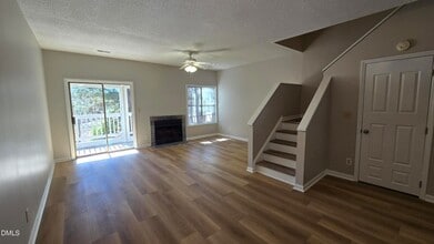 6011 Winterpointe Ln in Raleigh, NC - Building Photo - Building Photo