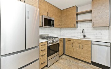 518 W Wrightwood Ave in Chicago, IL - Building Photo - Building Photo