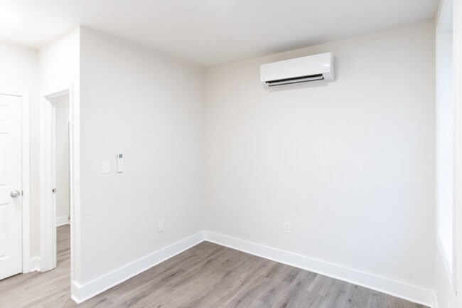 2636 N Chadwick St photo'