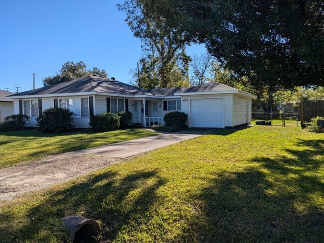 property at 717 Riffle Ave