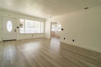 431 NW 47th St in Miami, FL - Building Photo - Building Photo