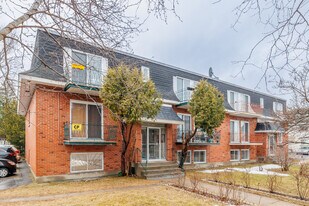 1930 Albert-Murphy Av in Laval, QC - Building Photo