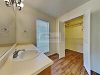 5038 Kleinway Dr photo'