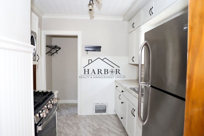 property at 1215 3rd St SE