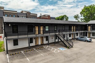 Tennyson in Nashville, TN - Building Photo