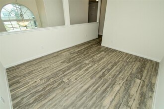 3323 Gold Star Dr in Houston, TX - Building Photo - Building Photo
