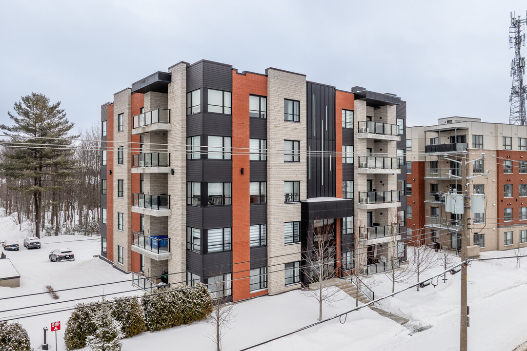 Halfred in Blainville, QC - Building Photo