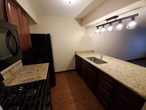 1108-1110 E McKinley Ave in Des Moines, IA - Building Photo - Building Photo