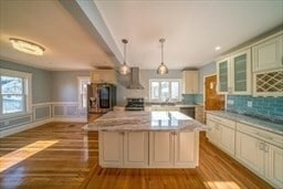 property at 14 Woodbine Rd