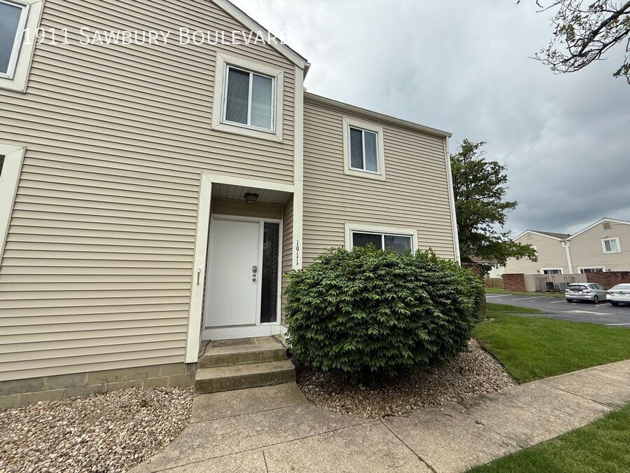 1911 Sawbury Blvd in Columbus, OH - Building Photo