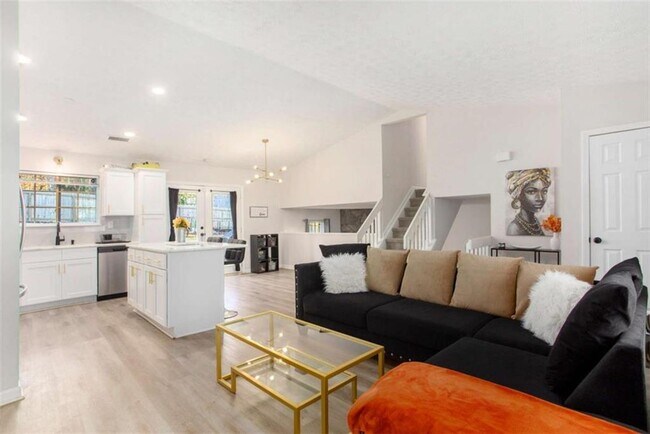 5656 La Fleur Trail in Stonecrest, GA - Building Photo - Building Photo