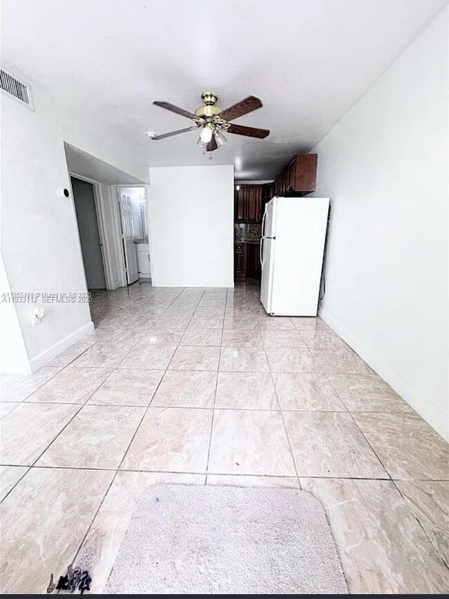 4425 SW 21st St in West Park, FL - Building Photo - Building Photo