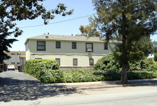 675 Johanna Ave in Sunnyvale, CA - Foto de edificio - Building Photo