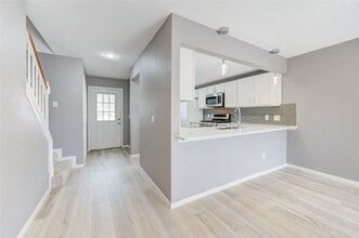 2810 Grants Lake Blvd, Unit 1106 in Sugar Land, TX - Building Photo - Building Photo