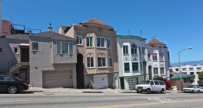 672-674 Bay St in San Francisco, CA - Building Photo - Building Photo