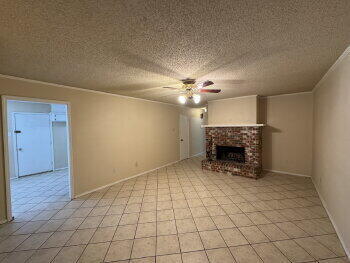 7902 Albany Ave in Lubbock, TX - Building Photo - Building Photo