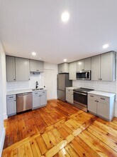 68 Highland Ave, Unit Unit B in Salem, MA - Building Photo - Building Photo