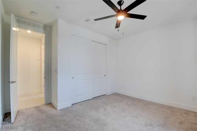 10936 Baressa Meadow Ave in Las Vegas, NV - Building Photo - Building Photo