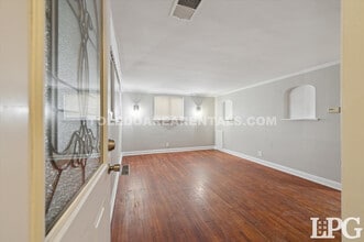 2146 Wyndhurst Rd in Toledo, OH - Building Photo - Building Photo