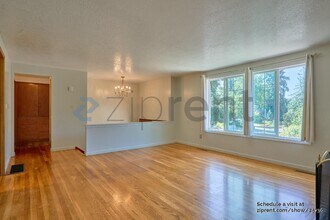 13426 SW 61st Ave in Portland, OR - Building Photo - Building Photo