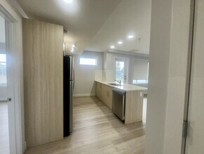 2215-2247 47 St NW in Edmonton, AB - Building Photo - Building Photo