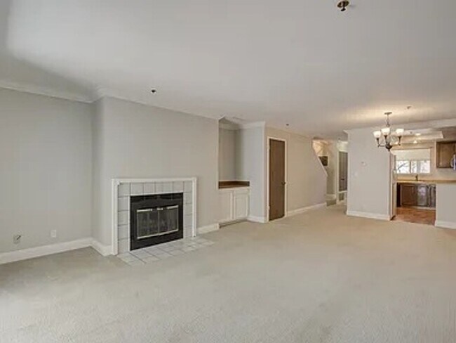 1370 Las Juntas Way in Walnut Creek, CA - Building Photo - Building Photo