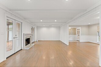 6158 Burgoyne Rd in Houston, TX - Building Photo - Building Photo